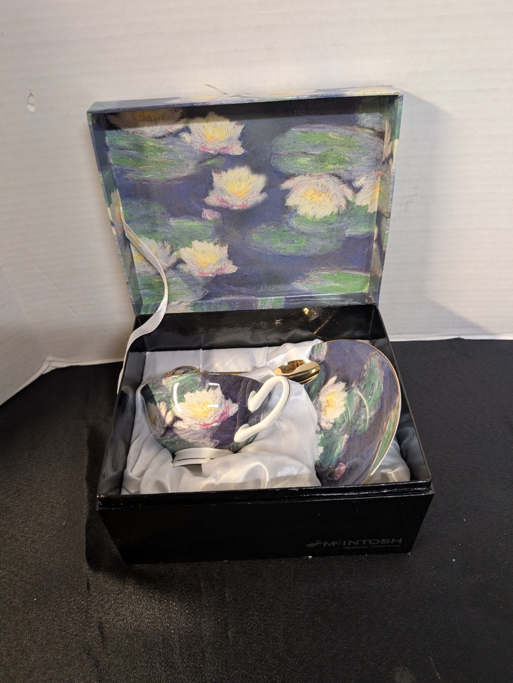 New Claude Monet Water Lillies Tea Cup Saucer Spoon McIntosh Boxed  Gift  Set